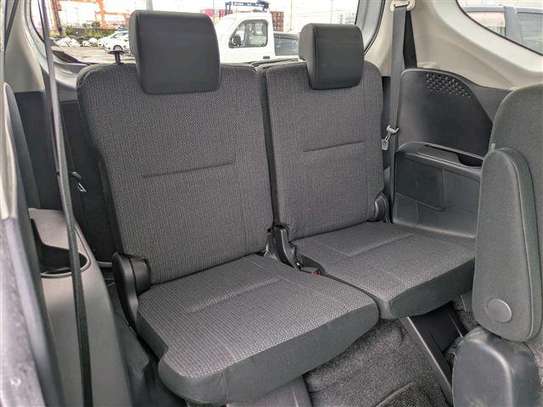 Toyota sienta normal 2018model image 10