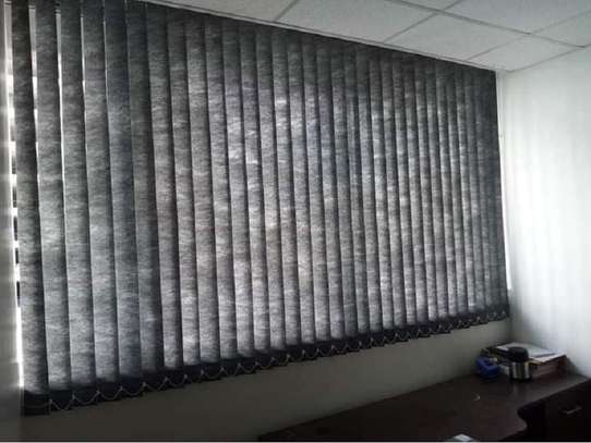 QUALITY OFFICE VERTICAL BLINDS image 1