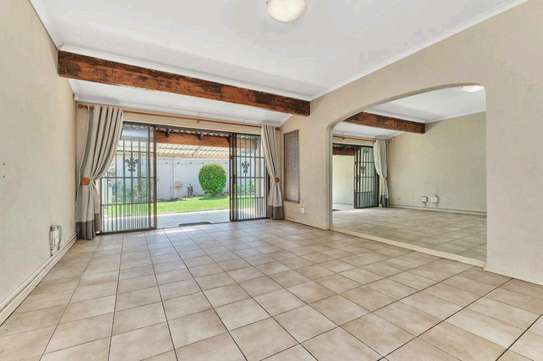 Westlands, Lantana Road Muthangari 3 bedroom bungalow family image 5