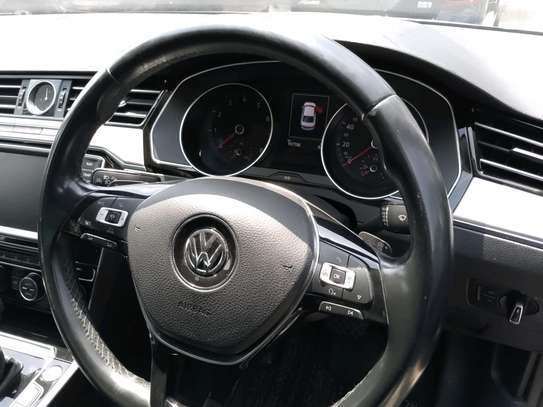 Volkswagen Passat TSI image 6