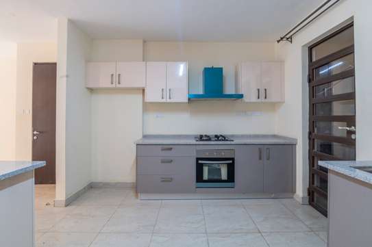 3 Bed Apartment with Backup Generator in Langata image 11