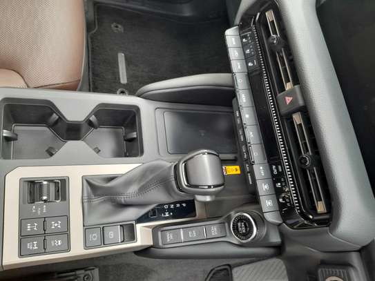 TOYOTA LANDCRUISER PRADO J250 2024MODEL image 6