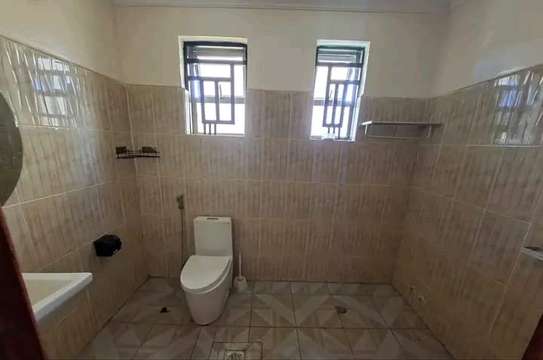 8 Bed House with En Suite in Syokimau image 3