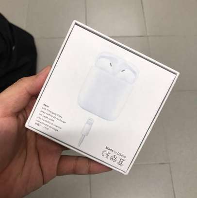 AirPods Replica With charging Case image 2