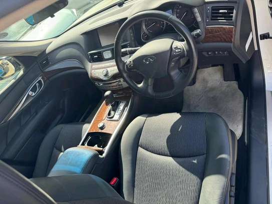 Nissan Fuga Infinity White 2017 image 7