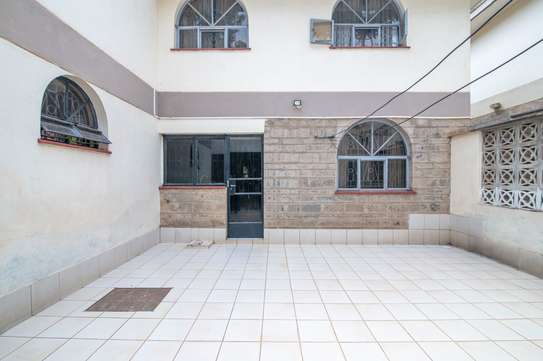 4 Bed Townhouse with En Suite in Kyuna image 14