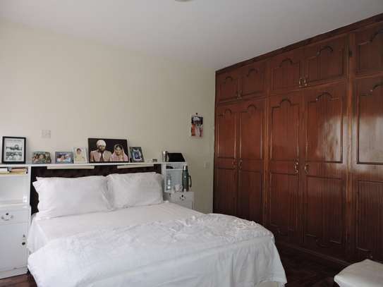 4 Bed Townhouse with Walk In Closet at Shanzu Road image 5
