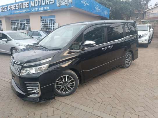Toyota Voxy and Noah For Hire image 6
