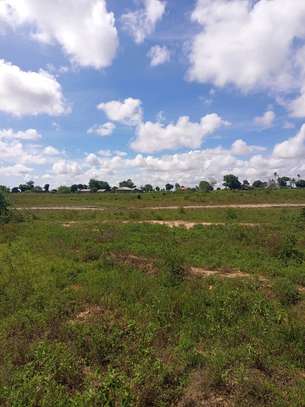 Mariakani Prime Plots For Sale with Title Deed image 1
