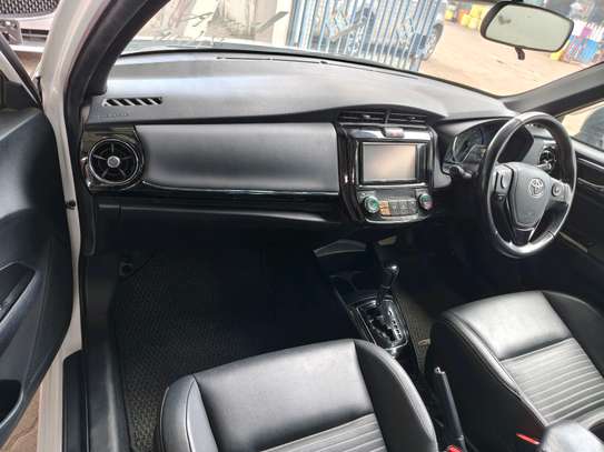 Toyota corolla Axio hybrid WxB 2019 image 7