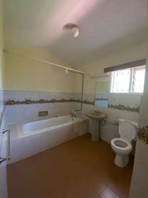 4 Bed House with En Suite in Lower Kabete image 8