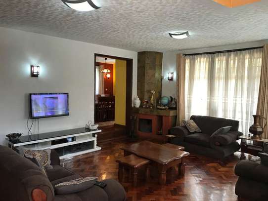 4 Bed House  in Kilimani image 8