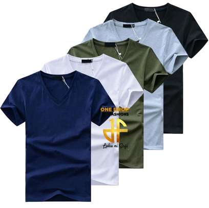 V-neck t-shirts image 1