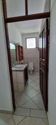 Serviced 3 Bed Apartment with En Suite at La-Marina Mtwapa image 8
