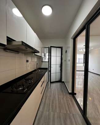 2 Bed Apartment with En Suite in Kilimani image 3
