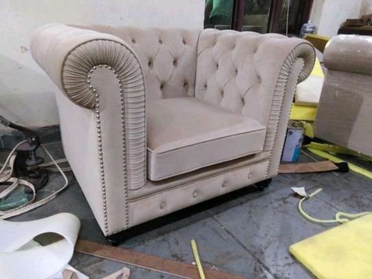 Rolled arms chester tufted single seater sofa image 1