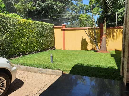 7 Bed Villa with En Suite at Off James Gichuru Road image 2