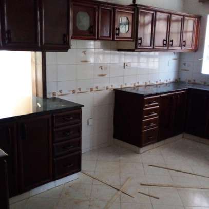 Spacious and Magnificent 3 Bedrooms In Kileleshwa image 4