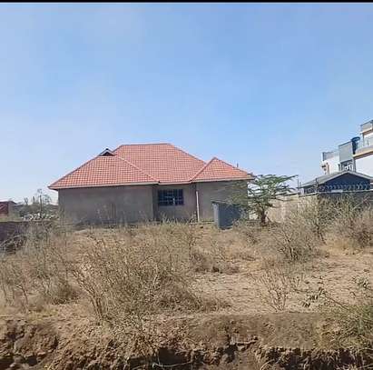 Prime 40*80 plots in athi river happyland image 1