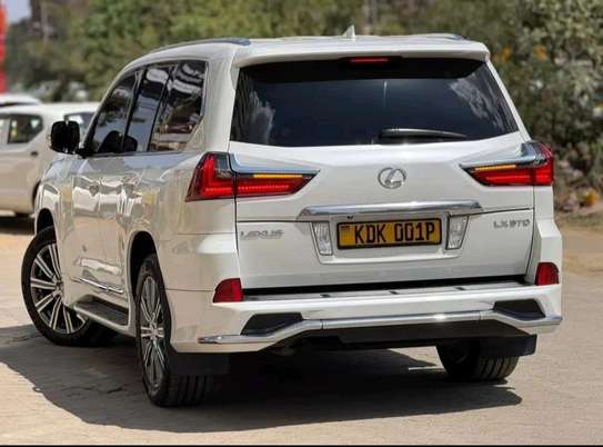 LEXUS LX570 2017MODEL image 6