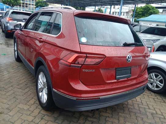 Volkswagen Tiguan Redwine 2018 image 12