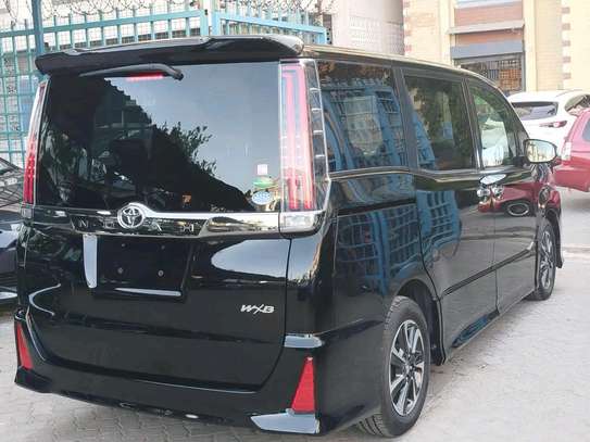 Toyota Noah WXB Black 2018 image 6