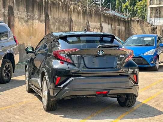 Toyota CH-R Black 2019 2WD image 11