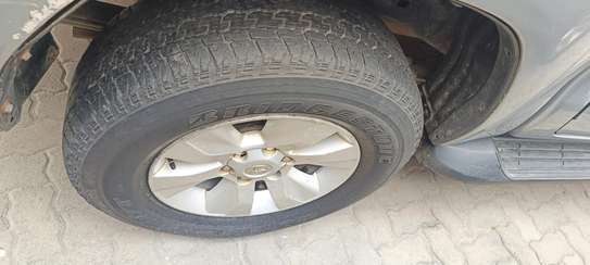 Toyota Hilux Double cabin Silver 2016 Used image 9