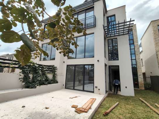 4 Bed Villa with En Suite at Runda image 16