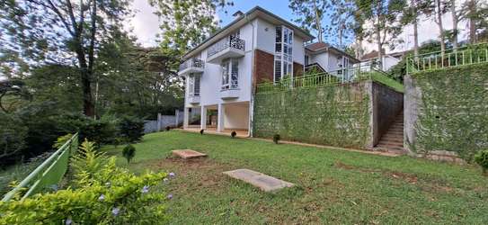 5 Bed Townhouse with En Suite in Rosslyn image 23