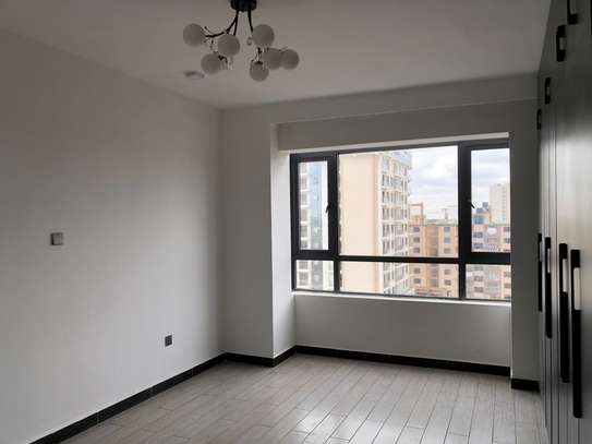 Serviced 2 Bed Apartment with En Suite at Wood Avenue image 1