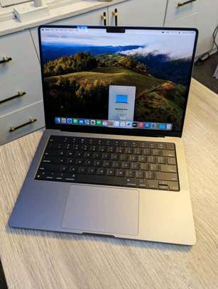 MacBook Pro 14- inch 2023 Chip Apple M2 image 1