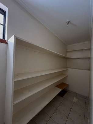 4 Bed Townhouse with En Suite in Lavington image 5