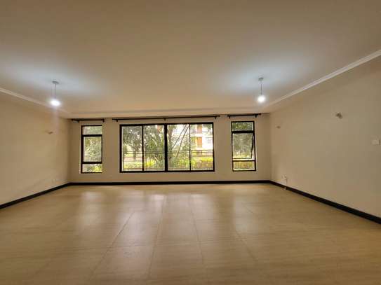 3 Bed Apartment with En Suite in Kileleshwa image 11