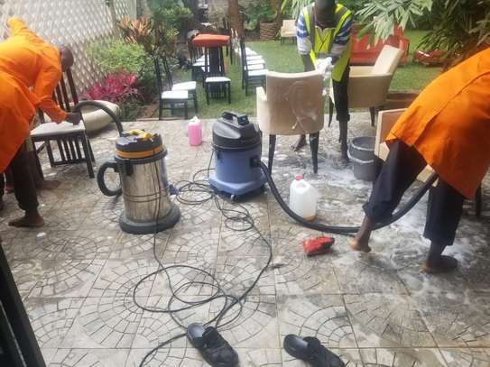 Coach Cleaning Services in Kilimani |Carpet Cleaning. image 3