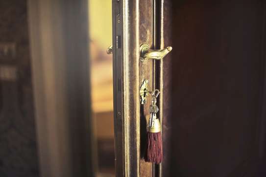 Key cutting/ locksmith services Nairobi,Kenya. image 9