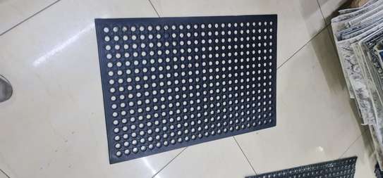 Outdoor rubber mats image 2
