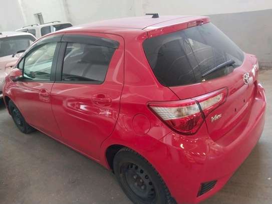 Toyota vitz image 1