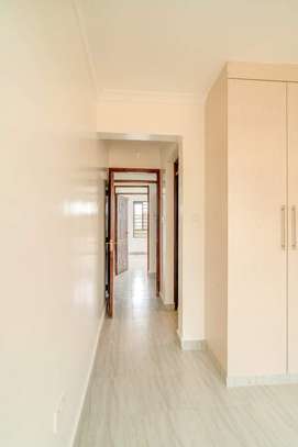 3 bedrooms plus dsq townhouse for sale in kitengela image 7
