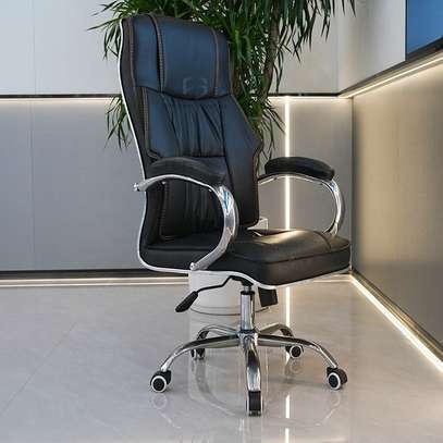 Modern PU Leather Executive Recliner Office Chair image 4