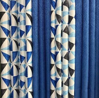 PRETTY PRINTED CURTAINS image 2