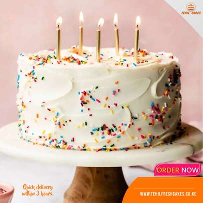 Birthday cakes Fresh Cream image 1