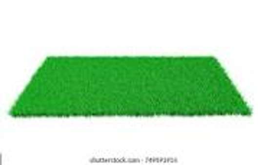 GREEN SYNTHETIC GRASS CARPET image 2