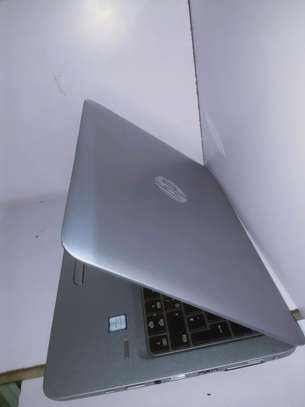 Hp EliteBook 820 G3 core i5 6300u 2.5 GHz image 1