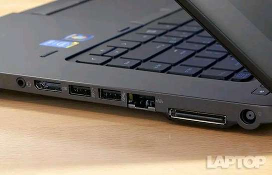 HP ZBook 15 G2 Core i7 2GB NVIDIA GRAPHICS @ KSH 35,000 image 4