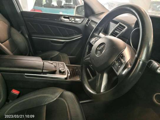 Mercedes Benz GLE 350 pearl image 4