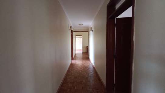 5 bedroom townhouse for rent in Nyari image 9