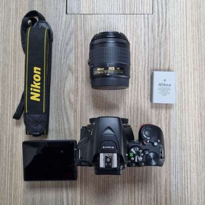 Nikon D5600 DSLR Camera with 18-55mm Lens image 3