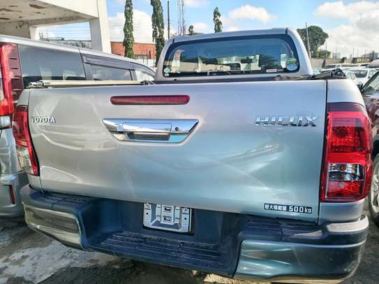 Toyota Hilux double cabin 2016 silver image 12