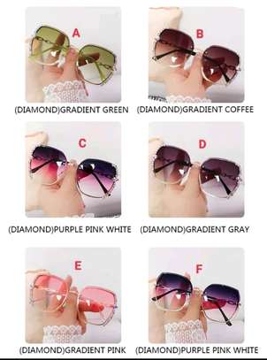 Classy Diamond Gradient Sunglasses image 1